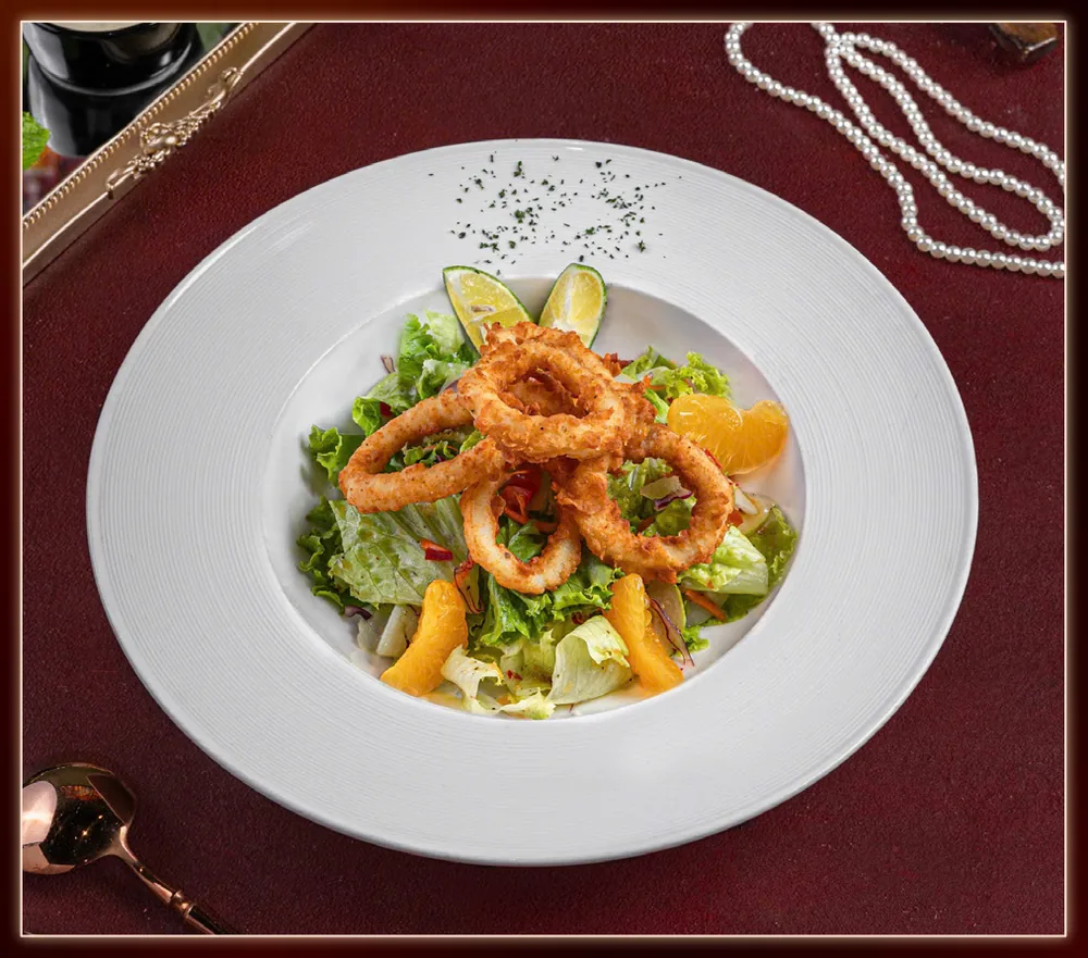 Salad Mực tại Anna's Bistro